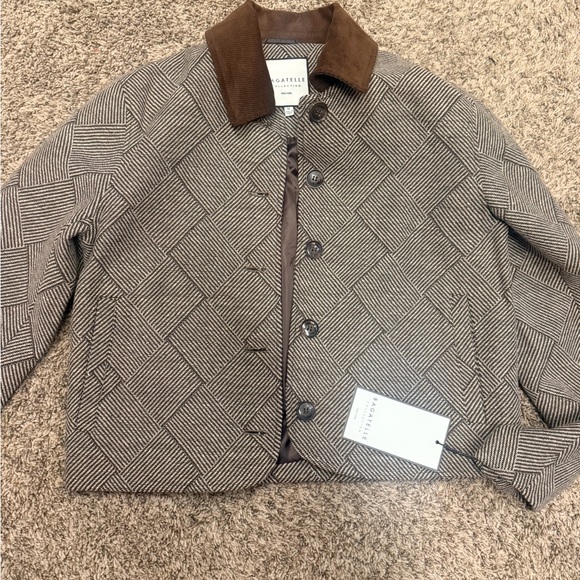 Women’s Brown cropped Checkered Barn Jacket - Picture 2 of 3